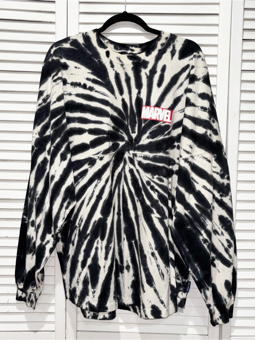 Disney Marvel Black & White Tie-Dye Long Sleeve Spirit Jersey Size Large